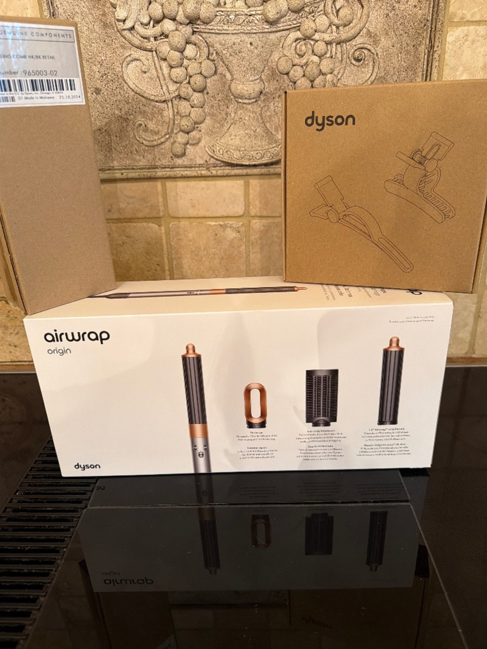 Dyson Airwrap with brush, 1.6” air wrap barrel, dryer attachment comb and clips
